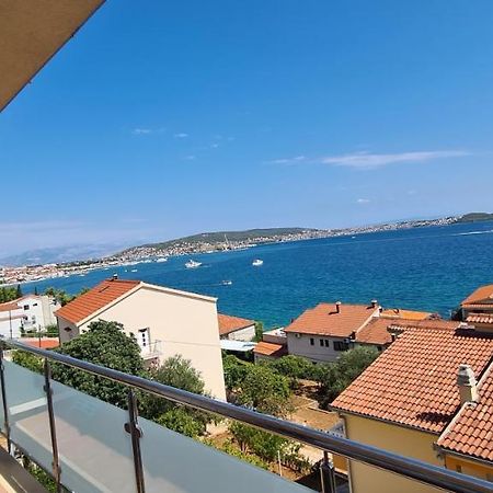 Apartmani Gizela Donji Seget Exterior foto
