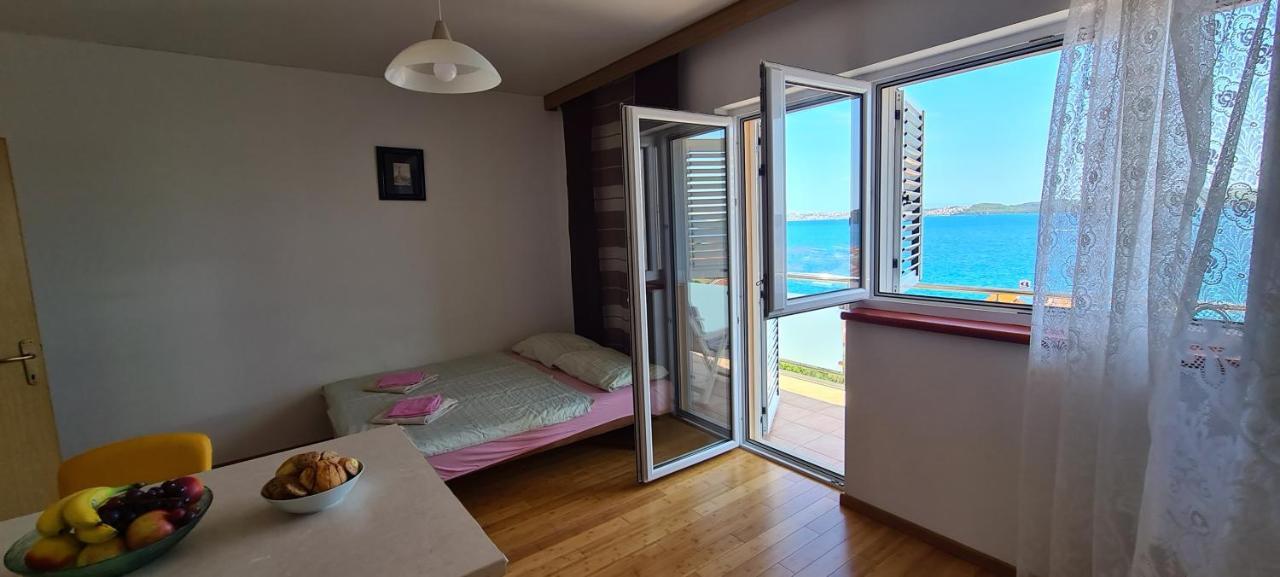 Apartmani Gizela Donji Seget Exterior foto